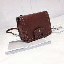 Load image into Gallery viewer, Women&#39;s Leather Messenger Bag No.2